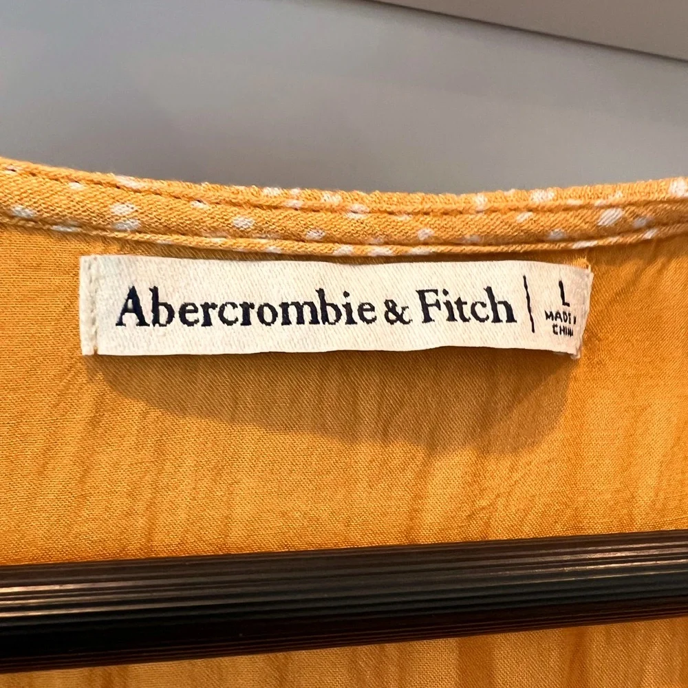 Abercrombie Yellow Tie Front Dress with Short Sleeves - Picture 6 of 6